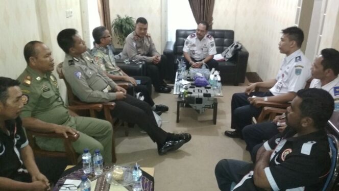 
					Timbulkan Polemik, Ojek Online Dilarang di Kota Probolinggo