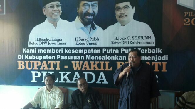 
					Ketua DPD Nasdem Kabupaten Pasuruan Joko Cahyono memberikan arahan terkait pendaftaran Cabup-Cawabup di partainya, Kamis (14/9/2017) 
