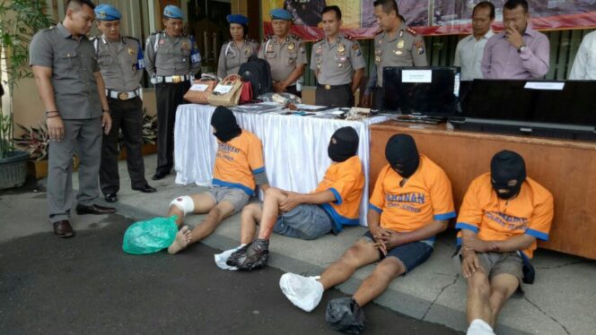 
					Empat Perampok Sadis Digulung Polres Jember
