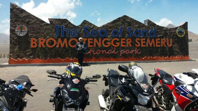 
					Direstui Masyarakat Tengger, Signage Bromo Tak Akan Dibongkar