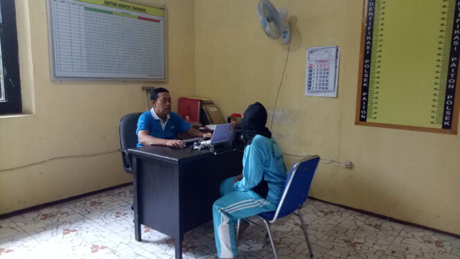 
					Terlilit Hutang, PRT di Paiton Gondol Uang Majikan