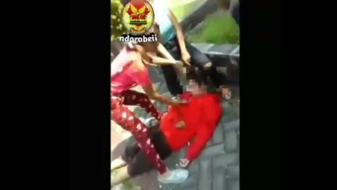 
					Miris!! 5 Remaja Perempuan Di Kota Probolinggo Aniaya Pelajar