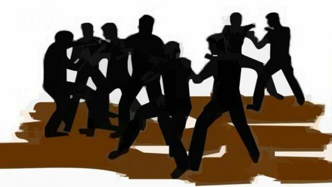 
					Dipicu Konvoi Kendaraan, Dua Kelompok Pemuda di Besuk Terlibat Tawuran