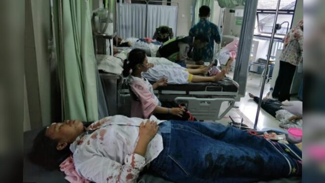 
					Pikap Rombongan Santri di Pasuruan Terguling, 20 Korban Luka-luka