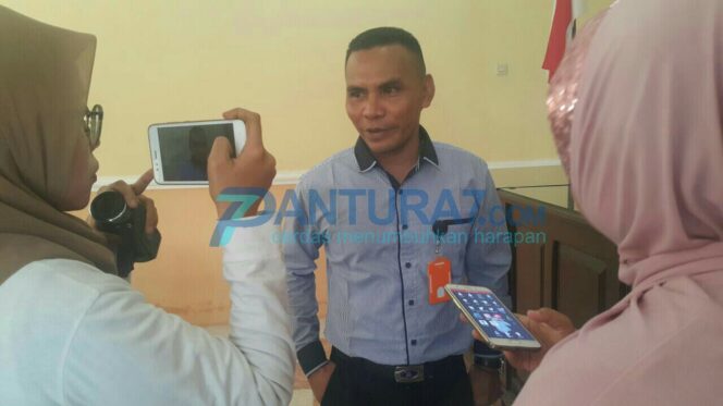 
					Ikut Kampanye, RT RW Harus Cuti