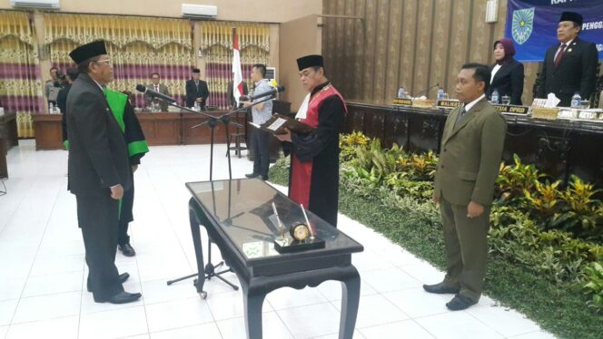 
					Sah!! Roy Amran Jabat Wakil Ketua DPRD Kota Probolinggo