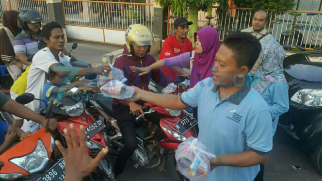 
					Pendamping Progam Sosial Berbagi Takjil di Jalanan