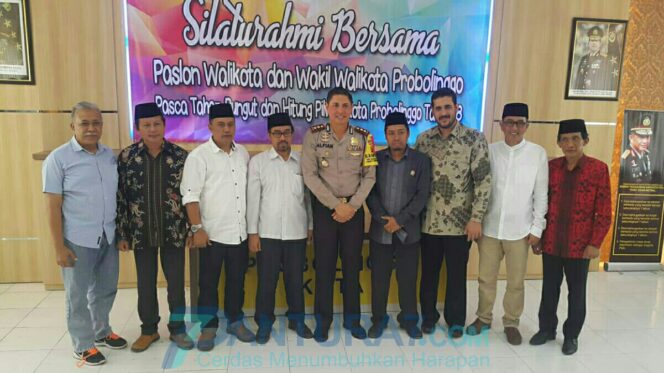 
					Sehari Pasca Pilkada, Kontestan Pilwali Kota Probolinggo Deklarasi Damai