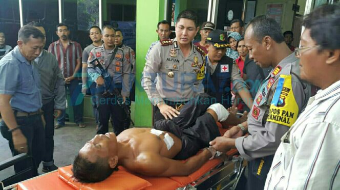 
					Begal Sekaligus Pelaku Curwan Sekarat Ditembak Polisi