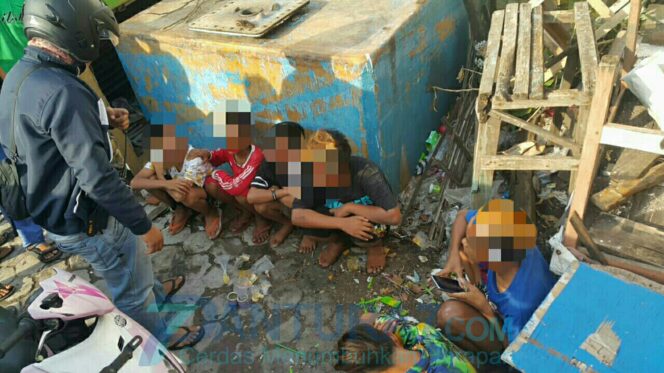
					Asyik Nge-lem, 6 ABG Asal Mayangan Digerebek Polisi