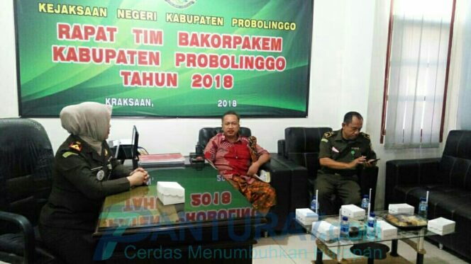 
					Nisan Raksasa Bakal Dirobohkan, Bintaos Pasrah