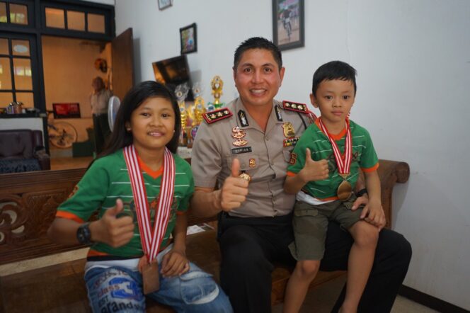 
					Kakak Beradik Ini Juara BMX Internasional