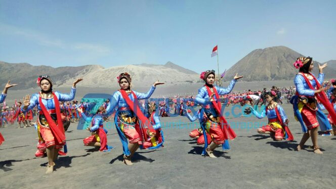 
					Tari Rerere, Simbol Akulturasi Budaya di Bromo