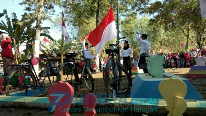 
					Warga Kraksaan Gelar Upacara HUT RI di TPU, Kenapa ?