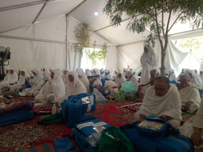 
					Arafah Diterpa Angin Kencang, CJH Kota Probolinggo Aman