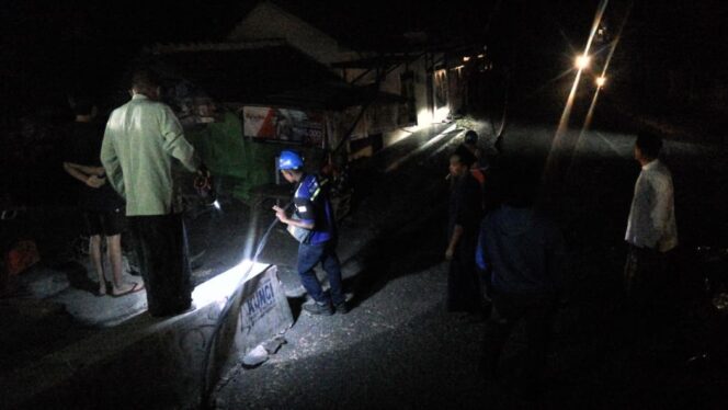 
					Ada Kabel Terputus, Dua Desa di Pajarakan Gelap Gulita