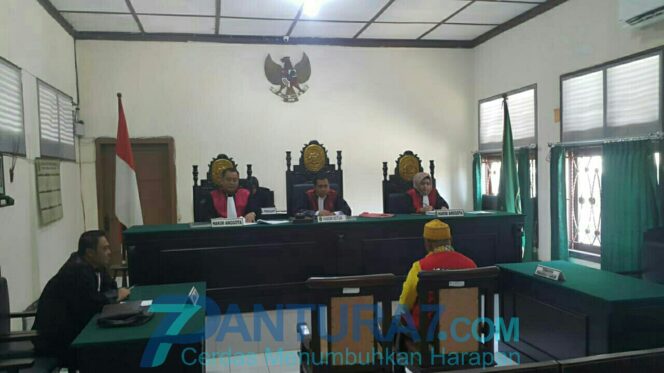
					Aniaya Sesama Kontraktor, Pria Ini Divonis 3 Bulan