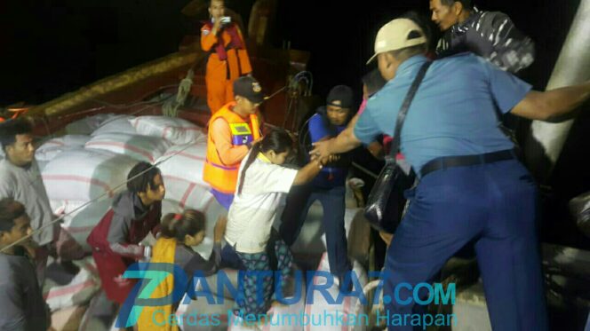 
					Korban Kebakaran KLM Wahyu Ilahi, Dievakuasi ke Probolinggo