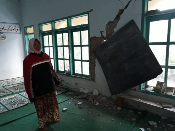 
					BPBD : 2 Kecamatan di Probolinggo Terdampak Gempa Situbondo