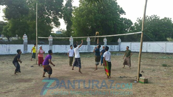 
					Voli Bersarung Meriahkan Perayaan HSN