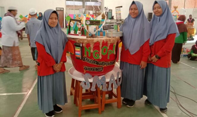 
					Lomba Mading 3 Dimensi, Meriahkan HSN di Genggong