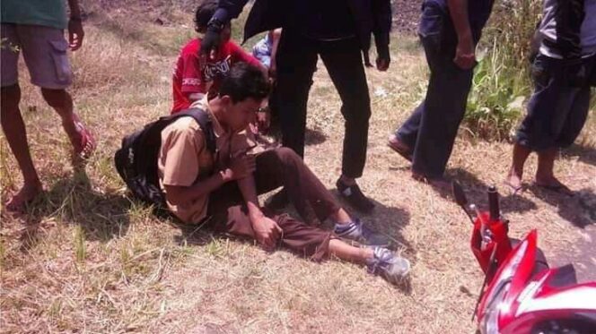 
					Dua Pelajar Terlibat Kecelakaan, Satu Tewas