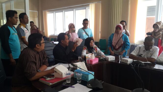 
					Uang Potongan di PT SKI, Mengalir Kepada Karyawan Tetap