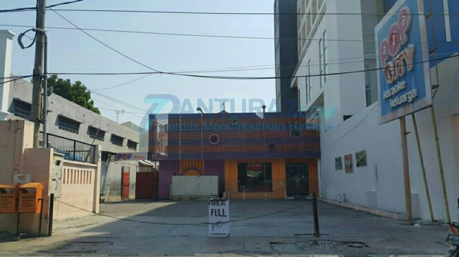 
					Hormati Maulid Nabi, 2 Hiburan Malam Tutup