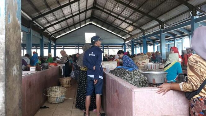 
					Harga Ikan Naik, Nelayan Mayangan Masih Nuansa Maulid Nabi 