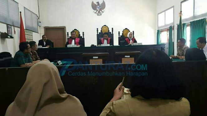 
					Sidang Gugatan RSUD dan BPJS, Hakim Anjurkan Mediasi