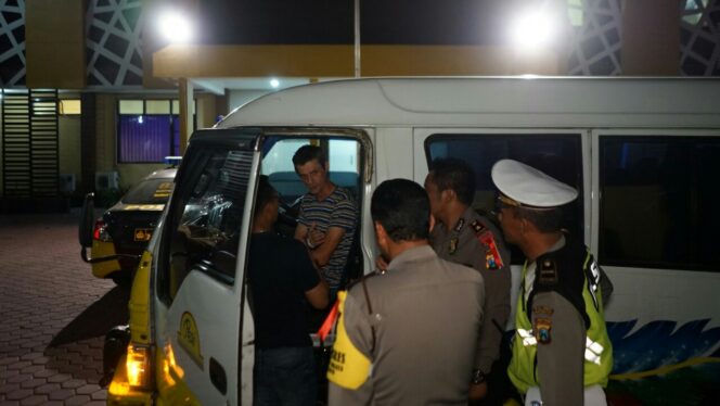 
					Boris Tinggalkan Probolinggo Dengan Sumringah