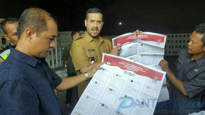 
					100 Surat Suara Ditemukan Rusak