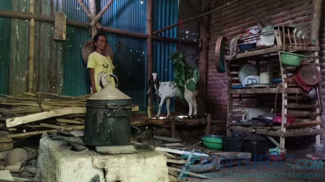 
					Ibunda Perantau Yang Terkena Penyakit Aneh, Juga Kesulitan Ekonomi