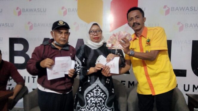 
					Money Politics Tak Terbukti, Bawaslu Sanksi Istri Bebun