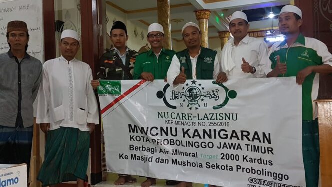 
					2.000 Dos Air Mineral Dipasok MWCNU Kanigaran untuk Masjid
