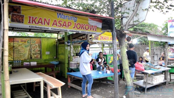
					Ikan Asap Laris Manis Diburu Pemudik