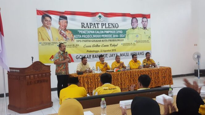 
					Penetapan Calon Pimpinan Dewan Partai Golkar Diwarnai Pengunduran Diri