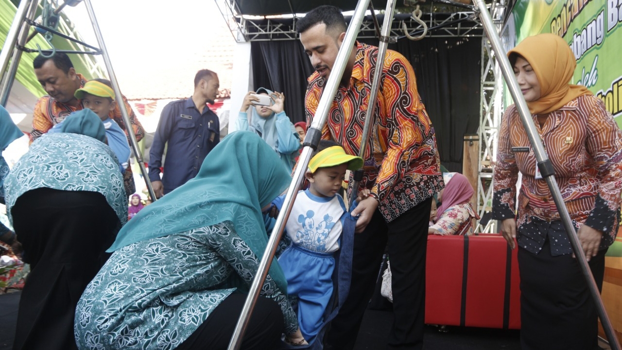 Tekan Angka Stunting, Belasan Ribu Balita Ditimbang ...
