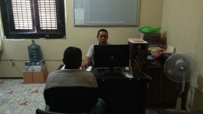 
					Gegara Purel, Pria Asal Besuk Ditahan Polisi