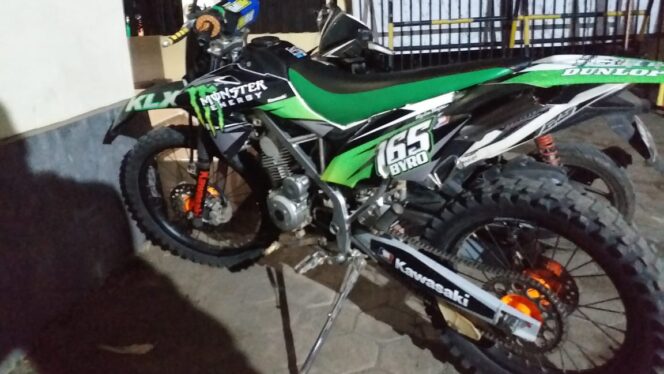 
					Curi Motor Saat Tayuban, Warga Sumber Ditangkap