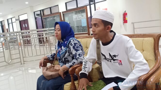 
					Tersingkir, Bacakades Bulu Wadul ke Dewan