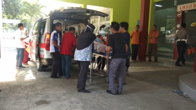 
					Dua Korban Laka Tol Pasro Dirujuk ke Surabaya