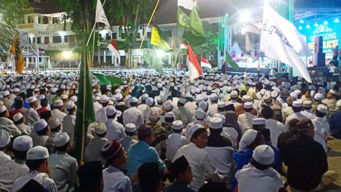
					Meriahkan Maulid Nabi Muhammad, Genggong Bersholawat