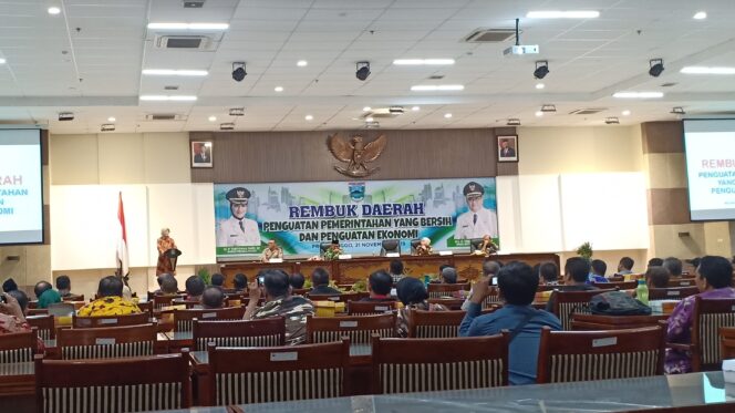 
					Ada Pungli dan Izin Usaha Sulit, Investor pun Takut Tanam Modal di Probolinggo