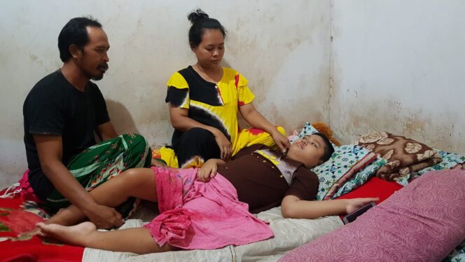 
					Miris, Bocah Kademangan Ini 4 Tahun Lumpuh