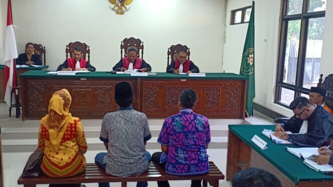 
					Anggap Jon Junaidi Bohong, Abdul Kadir Ajukan Sidang Konfrontir