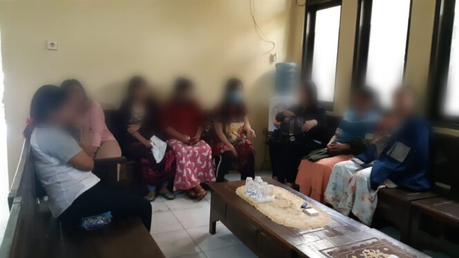 
					Razia Pekat, Polisi Jaring 8 PSK di Leces dan Tegalsiwalan