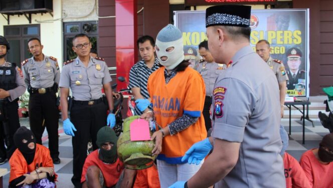
					Istri Pembacok Suami  Terancam Hukuman 7 Tahun