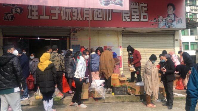
					Sepekan Terkurung di Asrama, 3 Pelajar Asal Probolinggo Mulai Kehabisan Makanan