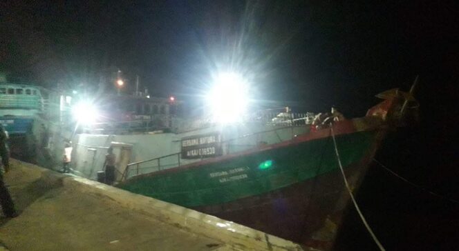 
					Tiba dari Maluku, KM Nelayan Disterilkan